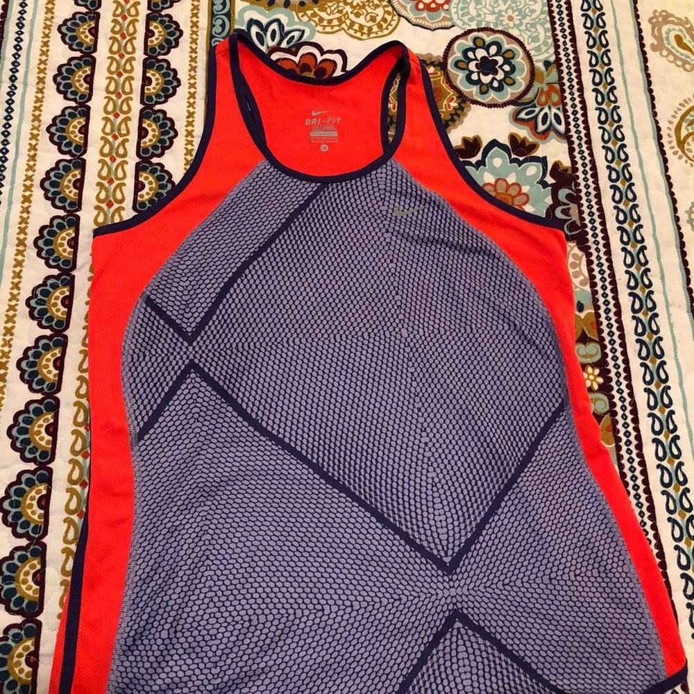 Nike women’s dri-fit tank top